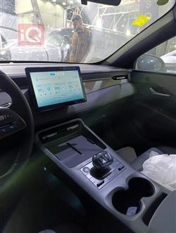 بی وای دی Qin Plus